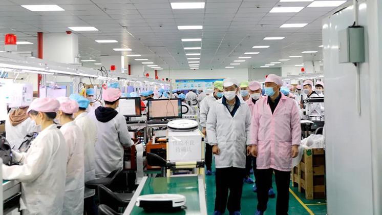 市委常委、市委統(tǒng)戰(zhàn)部部長(zhǎng)王和平:企業(yè)反映的問題我們都要解決，越快越好！”